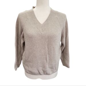 EUC Poof new york knitted V-neck pullover short sweater tan beige L warm